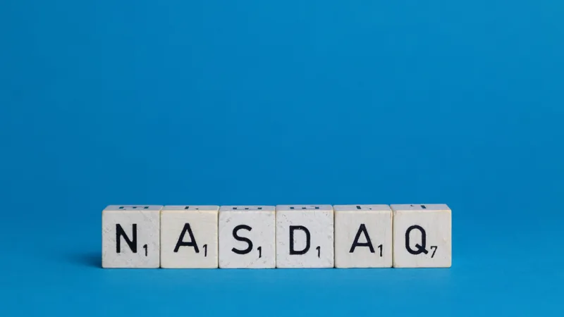 Cogna (COGN3) formaliza registro de IPO da subsidiária Vasta em NY