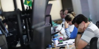Confira 5 ações que mais desvalorizaram no mês de julho