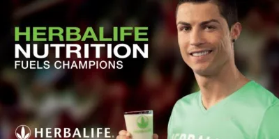 Maior acionista da Herbalife vende metade de sua participação