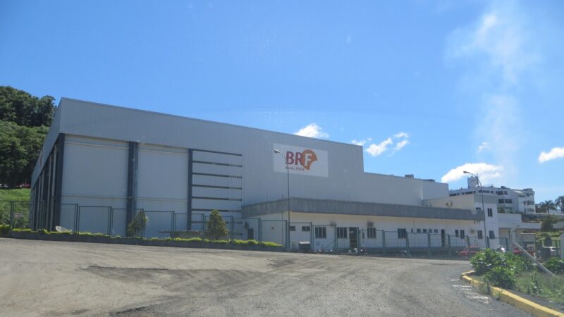 BRF (BRFS3) apresenta 1.138 casos de covid-19 na planta de Toledo (PR)