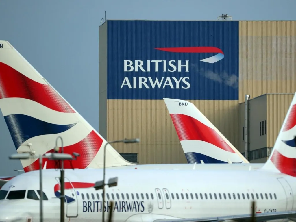 British Airways cortará salários para conter demissões em meio à crise