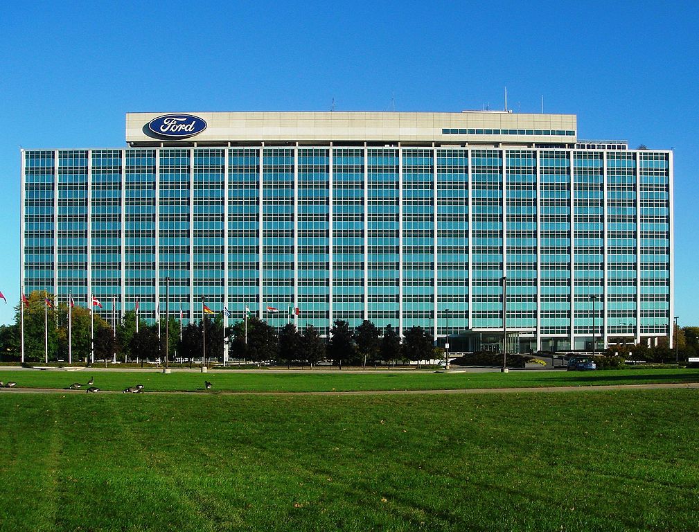 Prédio corporativo da Ford em Michigan, nos EUA