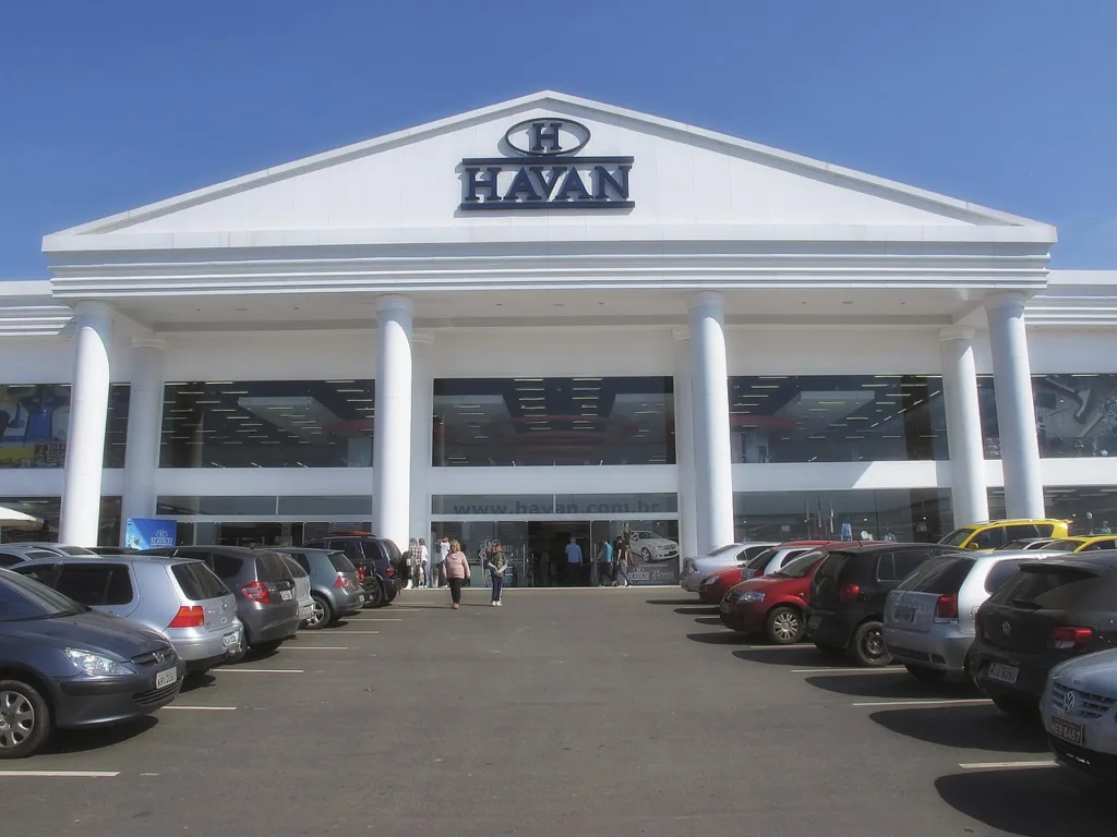 Havan retoma IPO após desistência e busca valor de mercado de R$ 70 bi
