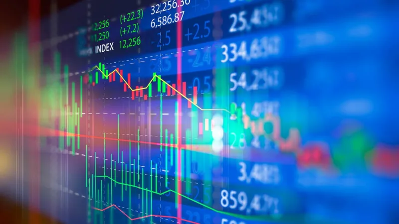 Ibovespa estende baixa e cai 0,6%; Pão de Açúcar sobe 12% com possível IPO do Assaí