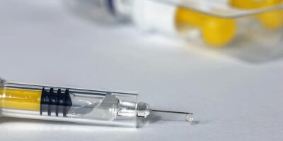 Moderna indica resultados promissores em vacina contra covid-19