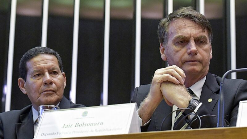 Bolsonaro opta por não comentar vitória de Joe Biden
