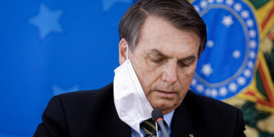 Coronavoucher: Bolsonaro critica defesa por auxílio permanente
