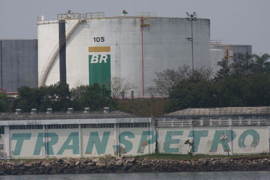 A operação junto ao Ministério Público Federal mira suspeitas de fraude em contratos da Transpetro