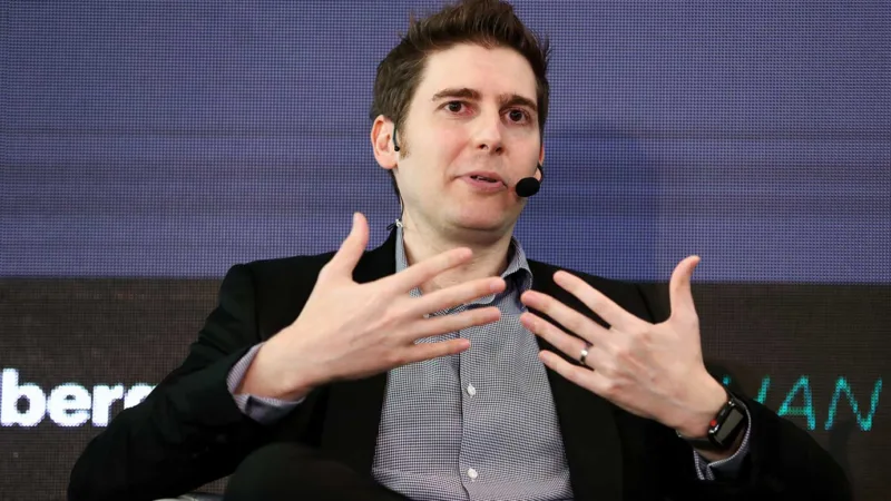 Brasileiro co-fundador do Facebook investe em startup na América Latina