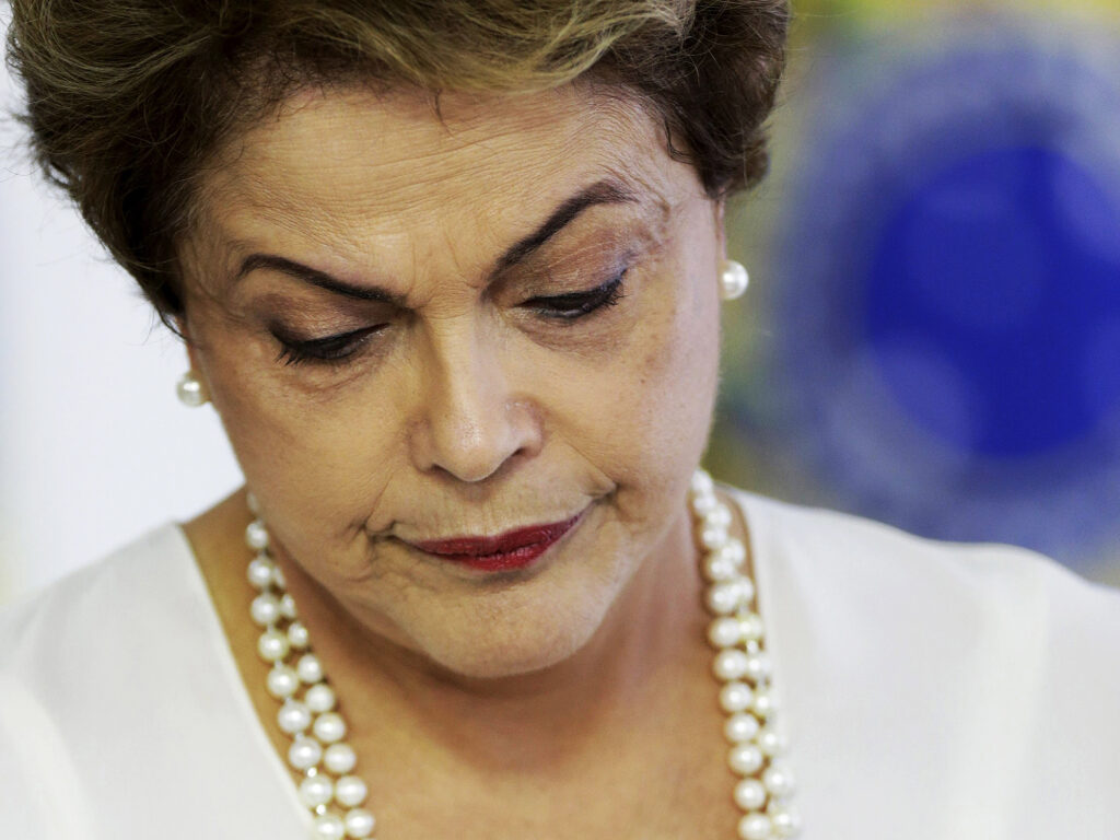 A crítica da ex-presidente ao Teto de gastos ocorre em resposta ao editorial do jornal "Folha de S.Paulo", com o título "Jair Rousseff".