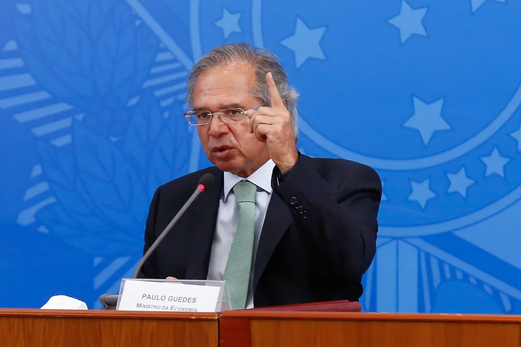 Guedes: "Quando câmbio vai descer? Quando atrairmos investimentos externos"