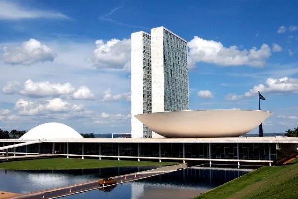 Reforma administrativa: Governo adia envio ao Congresso para 2021