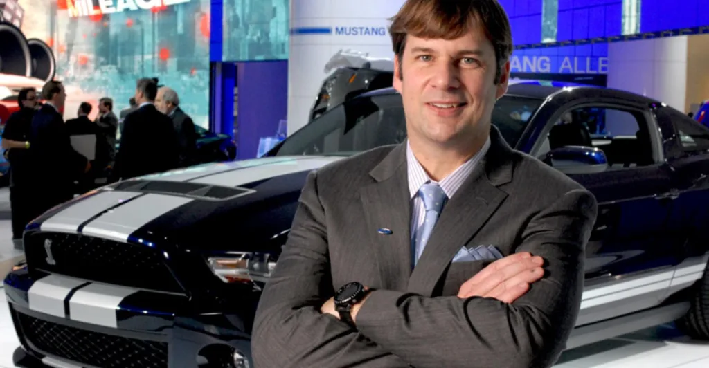Jim Farley substitui Jim Hackett na presidência da Ford