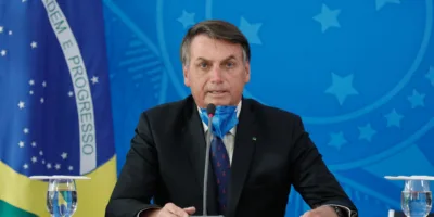 Bolsonaro volta a defender acordo Mercosul-UE após receber embaixador