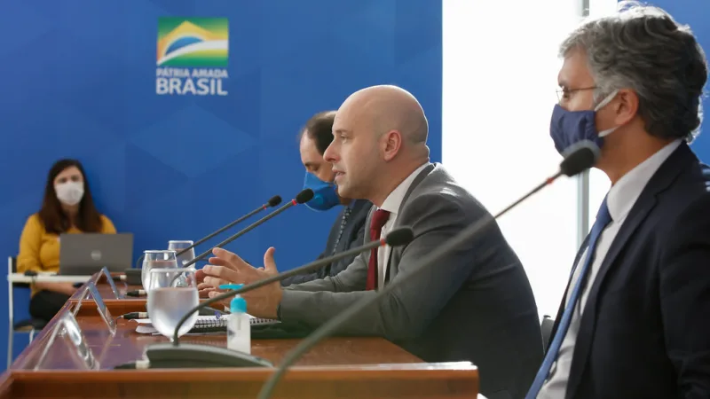 Governo prevê queda do PIB de 8% a 10% no 2º trimestre