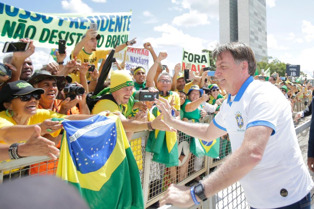O presidente Jair Bolsonaro afirmou, na noite da última quarta-feira (9), que não intervirá nos preços dos alimentos.