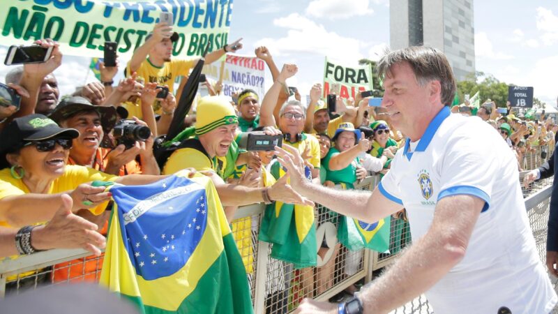 Bolsonaro afirma que não intervirá nos preços dos alimentos “de jeito nenhum”