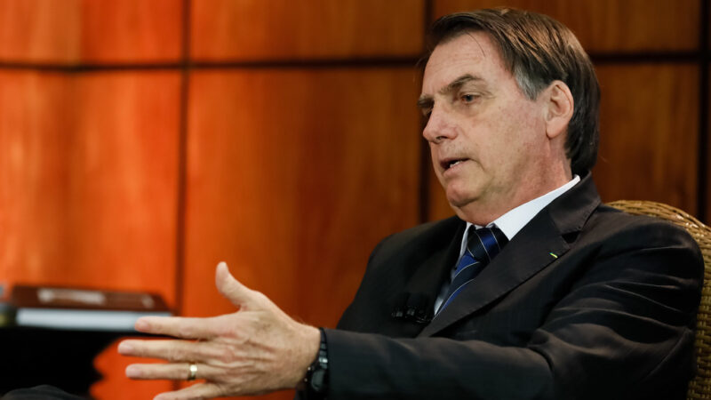 Bolsonaro abraça ideia de furar teto de gastos e pede ‘patriotismo’