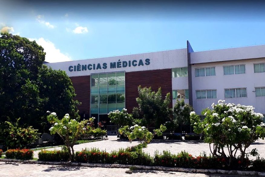 Afya compra faculdade de medicina por R$ 380 milhões.