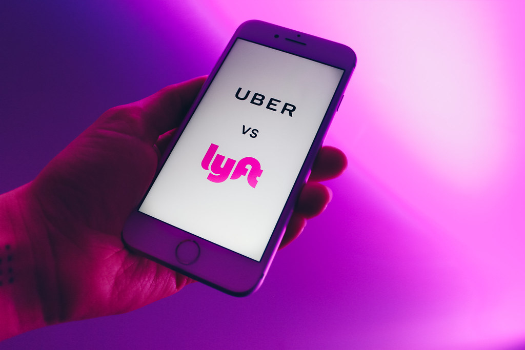 Uber e Lyft continuarão suas operações na Califórnia