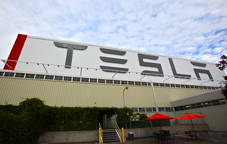 Tesla pode colapsar na Bolsa sem corte de custos, diz Elon Musk