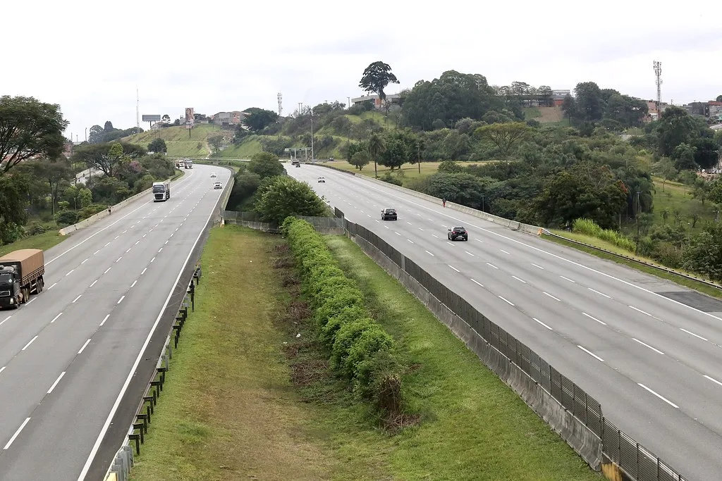Rodovias sofrem redução de tráfego durante pandemia