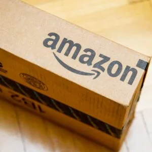 Amazon é autorizada a testar entregas por drone nos EUA