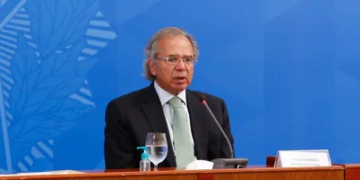 TRF suspende investigações contra Paulo Guedes por 40 dias