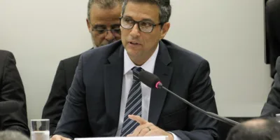 Campos Neto: desequilíbrio fiscal pode trazer “situação antiga” de volta