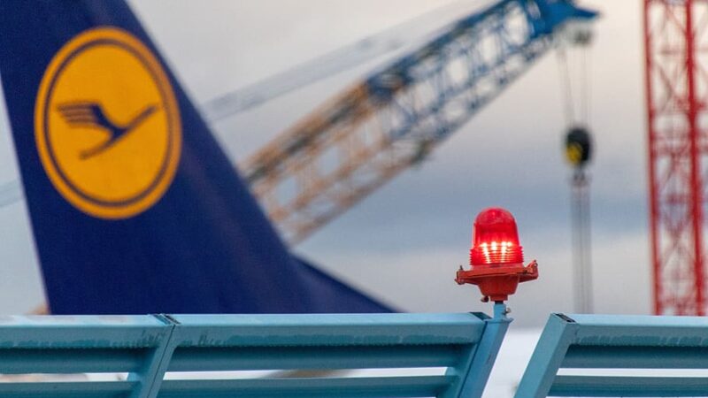 Trabalhadores de cabine da Lufthansa chegam a acordo sobre cortes