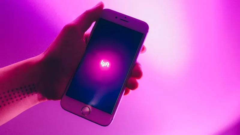 Lyft suspende atividades na Califórnia