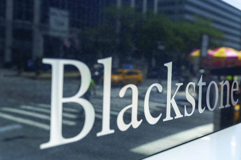 A BlackStone (NYSE: BX) anunciou, nesta segunda-feira (24), a aquisição de parte do grupo japonês Takeda.