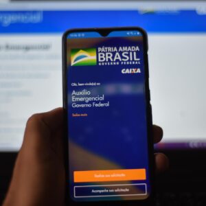 Coronavoucher: Caixa paga auxílio de R$ 300 para Bolsa Família com final 3
