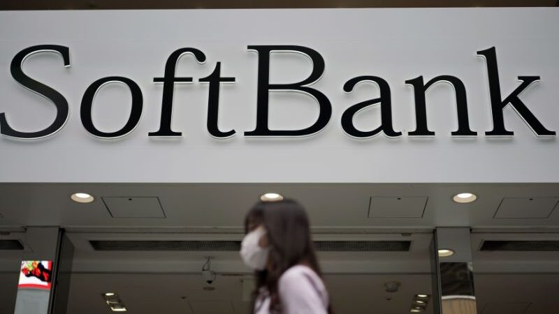 SoftBank investe em opções no setor de tecnologia, diz agência