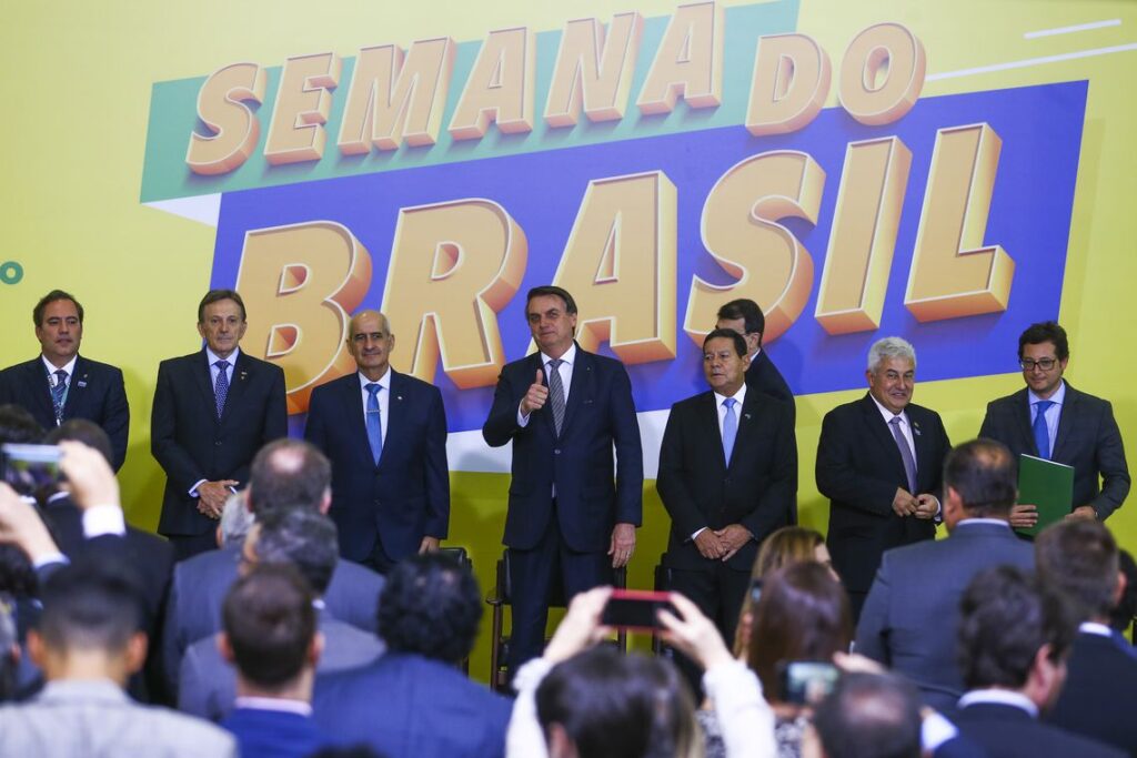 Semana do Brasil teve queda de 8,3% no faturamento sobre 2019, diz pesquisa