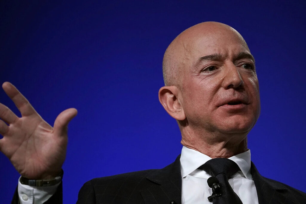 Jeff Bezos já vendeu US$ 4 bilhões em ações da Amazon (AMZO34)