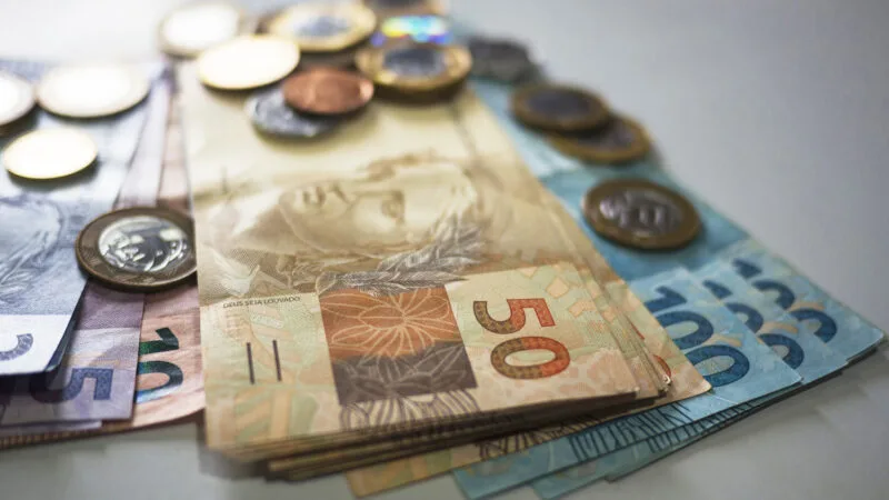 Brasil: PIB teve aumento de 2,4% em julho ante junho, diz FGV