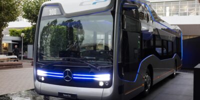 Mercedes lança nova linha de produção de ônibus no Brasil