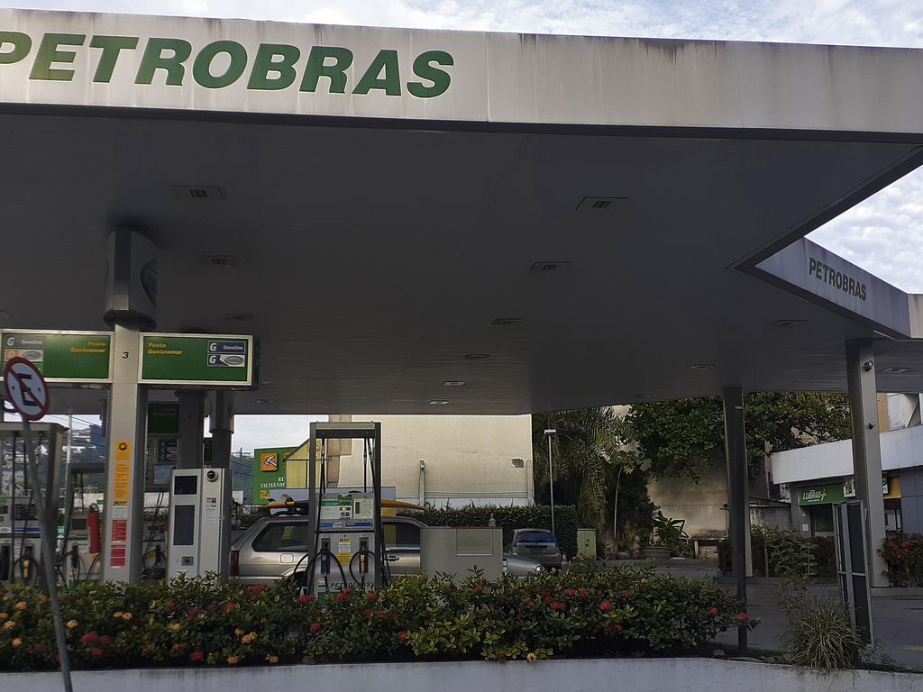 A Petrobras deu início à fase vinculanete para venda de sua subsidiária integral Petrobras Biocombustíveis (PBIO)