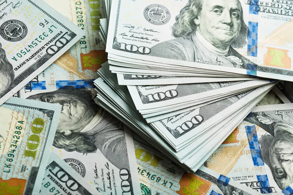 O dólar hoje fechou em alta de 0,771%, a R$ 5,3456