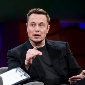 Elon Musk se torna a terceira pessoa mais rica do mundo