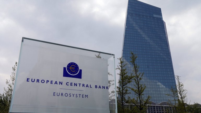 Meta de inflação da zona do euro "está distante", informa BCE