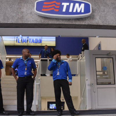 TIM (TIMS3) tem lucro líquido de R$ 390 milhões no 3T20, queda de 30,6%