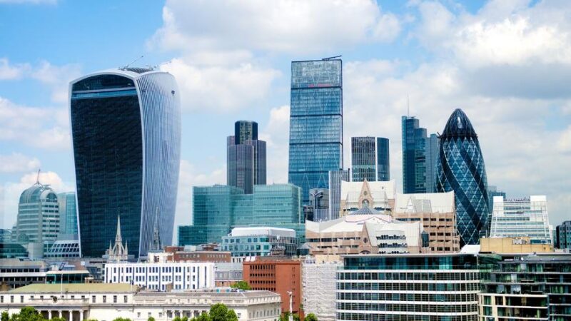 Apenas 20% dos escritórios voltam a ter ocupação em Londres após covid-19