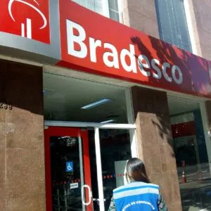 Bradesco (BBDC4) mantém sede vazia e testa funcionários para coronavírus