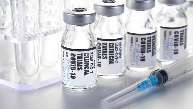 Pfizer e BioNTech solicitam à UE autorização para uso emergencial de vacina