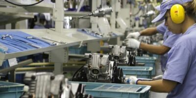 Produção industrial cresce 1,1% em outubro ante setembro, diz IBGE