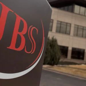 S&P eleva rating da JBS (JBSS3) de BB para BB+