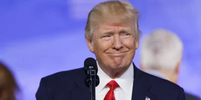 Trump testa negativo para covid-19 e não é mais contagioso, diz médico