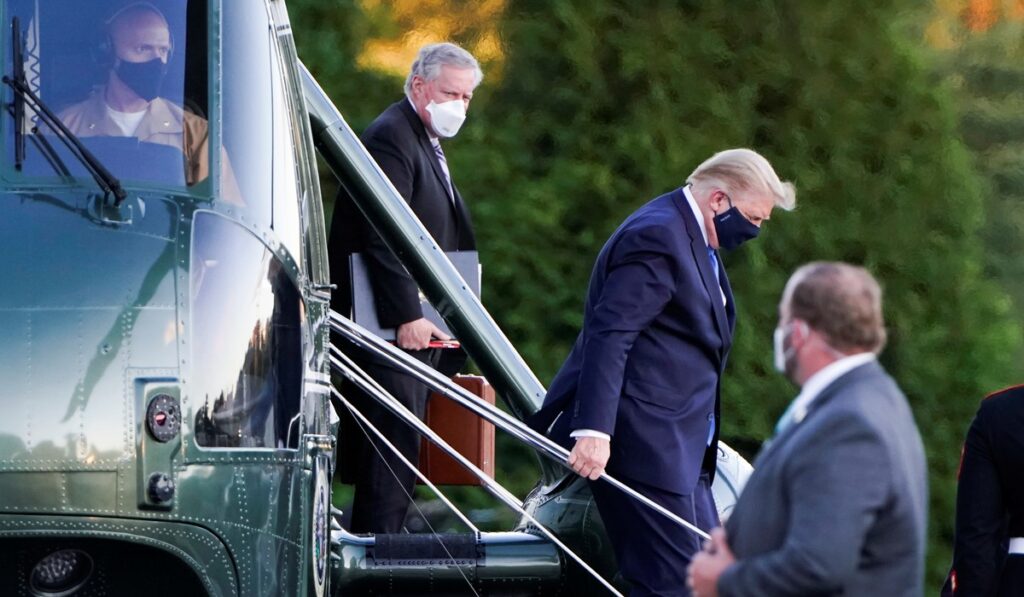 Infectado com o coronavírus, o presidente norte-americano Donald Trump pode ter alta do hospital na próxima segunda-feira.